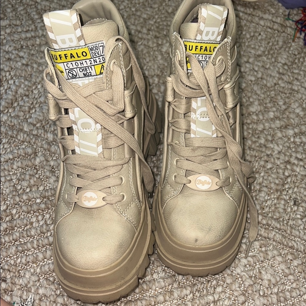 Buffalo David Bitton Tan High-Top Sneakers
